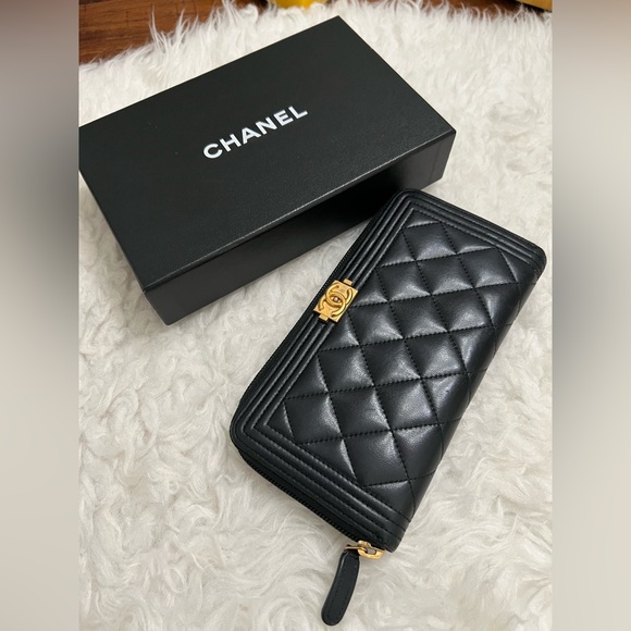 CHANEL Boy L-Gusset black Long Zip Wallet - Picture 6 of 15